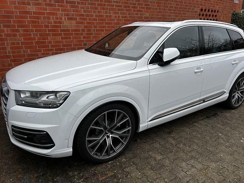 Weiß Gebraucht 2018 Audi SQ7 Ambiente SUV | 44.000 € (Fairer Preis) - Bild 1/4