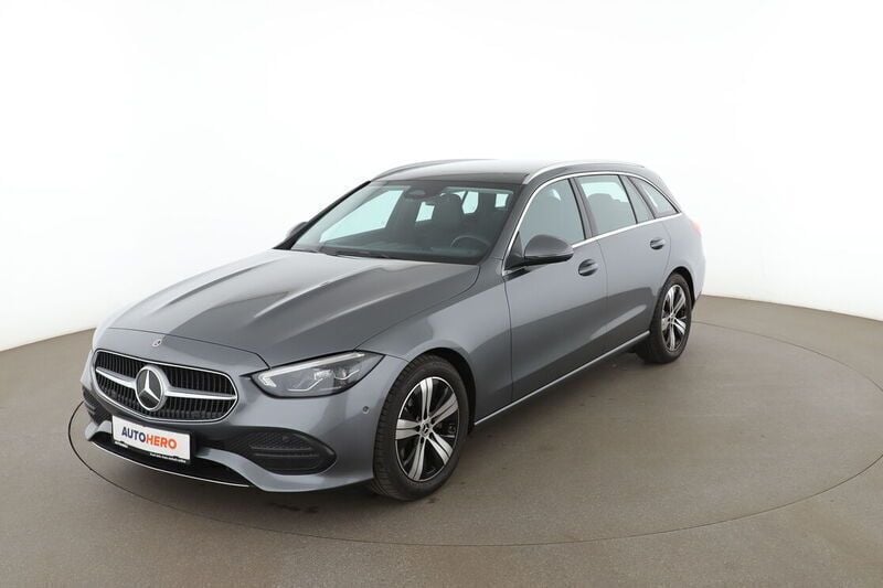 Grau Gebraucht 2022 Mercedes C180 Avantgarde Kombi | 30.490 € (Fairer Preis) - Bild 1/4