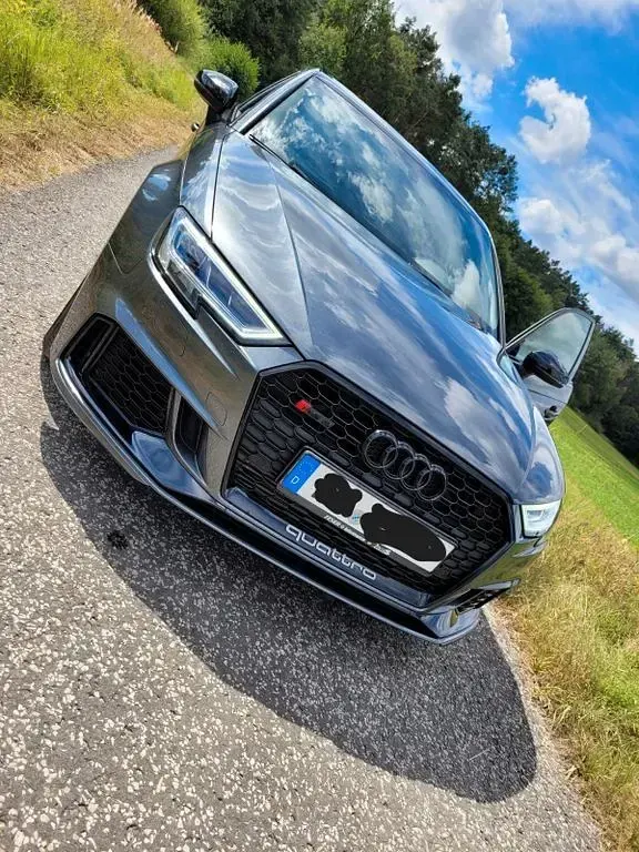 Gebraucht Audi RS3 Sport 400 PS (294 kW) 2018 Grau Limousine