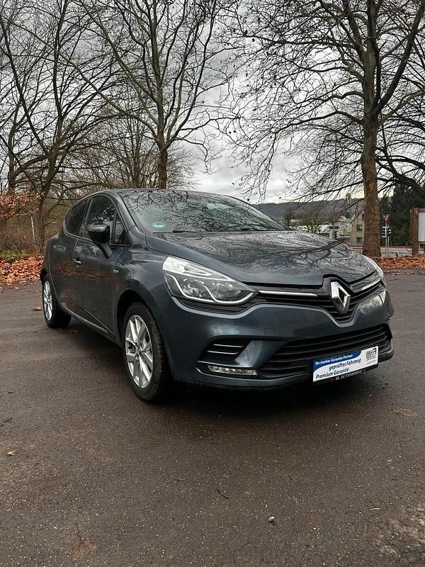 Gebraucht Renault Clio IV 120 PS (88 kW) 2018 Grau Kleinwagen