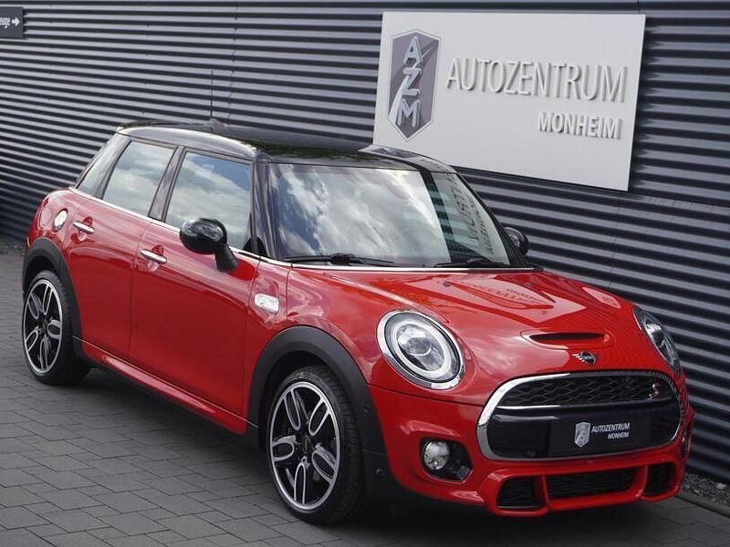 Gebraucht Mini Cooper 141 PS (103 kW) 2018 Rot Kleinwagen