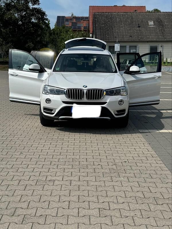Weiß Gebraucht 2016 BMW X3 Luxury Line SUV | 15.399 € (Fairer Preis) - Bild 1/4