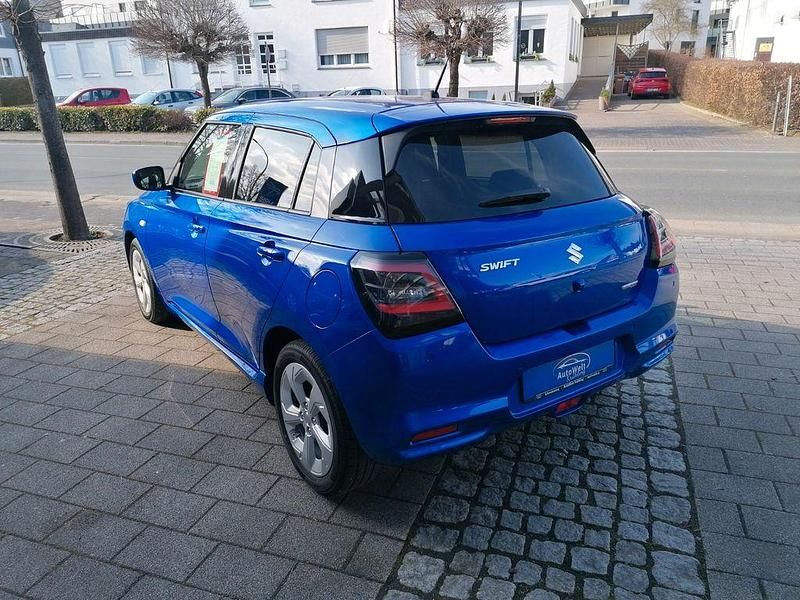 Gebraucht Suzuki Swift Comfort 83 PS (61 kW) 2025 Blau Kleinwagen