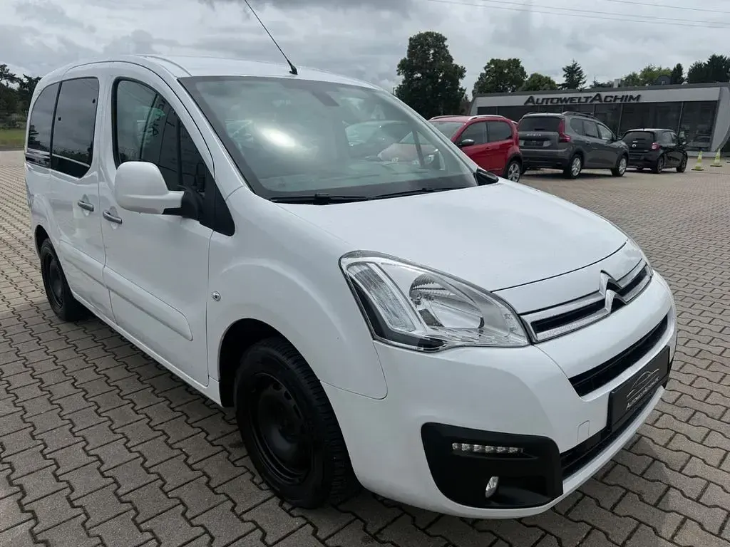 Gebraucht Citroën e-Berlingo SELECTION 99 PS (72 kW) 2015 Weiß Van / Kleinbus