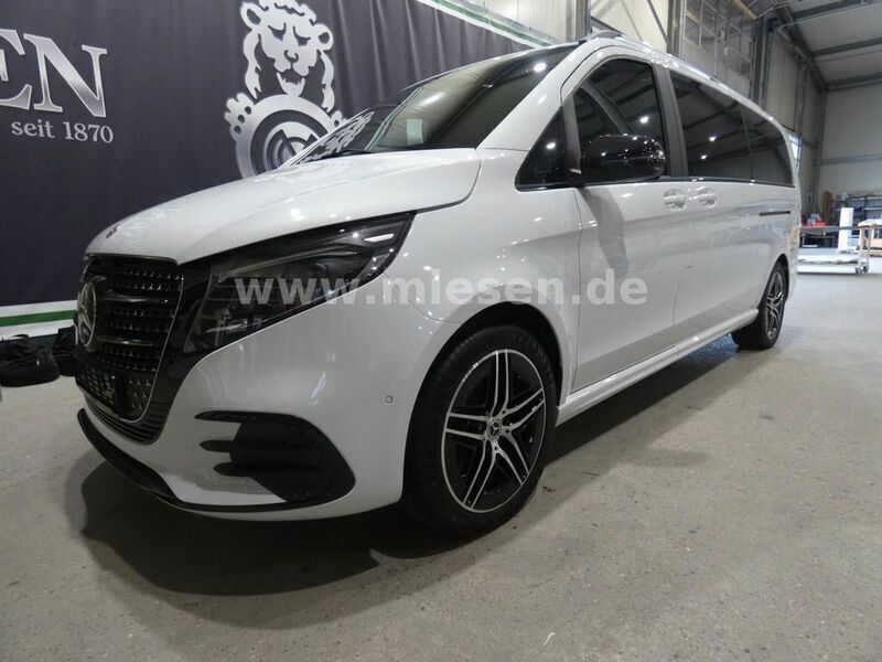 Weiß Gebraucht 2024 Mercedes V250 AMG line Van / Kleinbus | 101.031 € - Bild 1/4