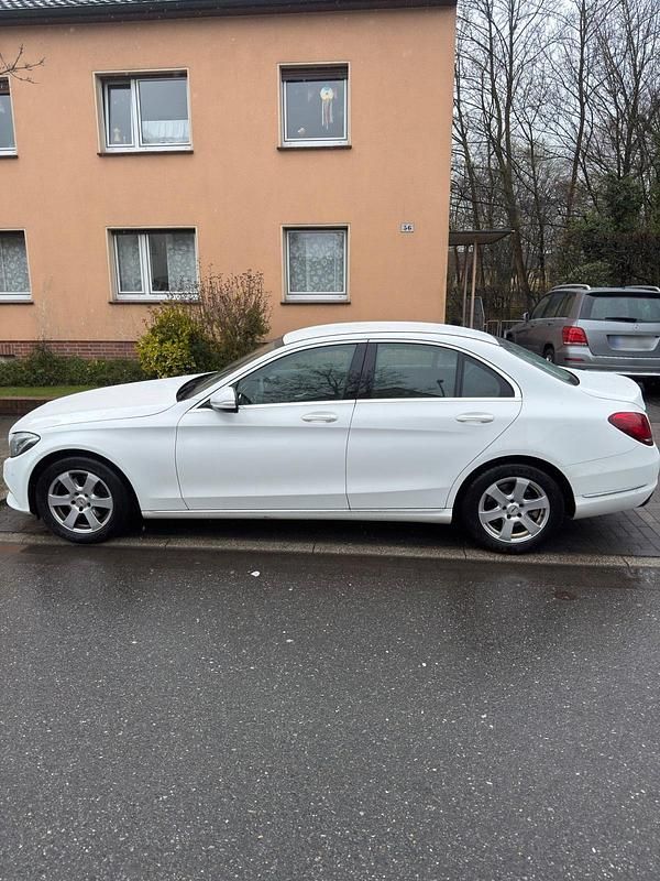 Gebraucht Mercedes C220 170 PS (125 kW) 2014 Weiß Limousine