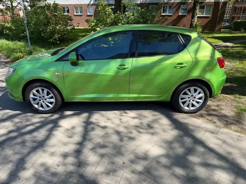 Gebraucht Seat Ibiza Style 69 PS (50 kW) 2013 Grün Limousine