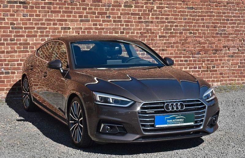 Second-hand Audi A5 Sport 218 CP (160 kW) 2017 Maro Coupe