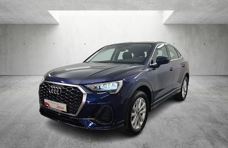 Gebraucht Audi Q3 Sportback Basis 245 PS (180 kW) 2022 Blau SUV