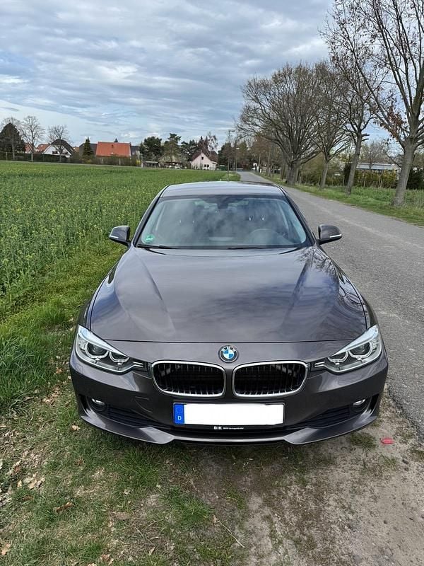 Second-hand BMW 316 2013 Maro Berlinǎ