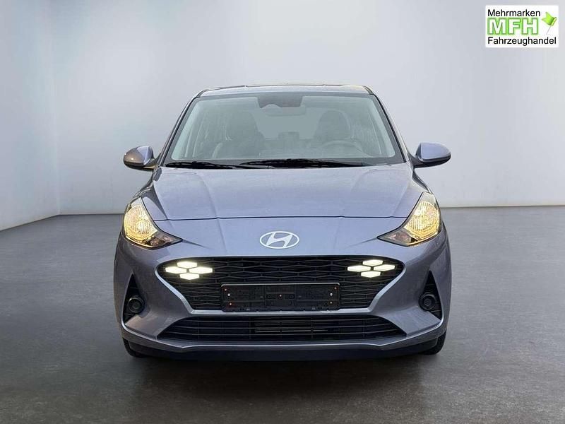 Neu Hyundai i10 79 PS (58 kW) 2025 Meta blue metallic Kleinwagen