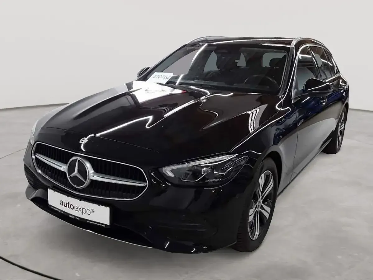Gebraucht Mercedes C180 170 PS (125 kW) 2023 Obsidianschwarz metallic Kombi