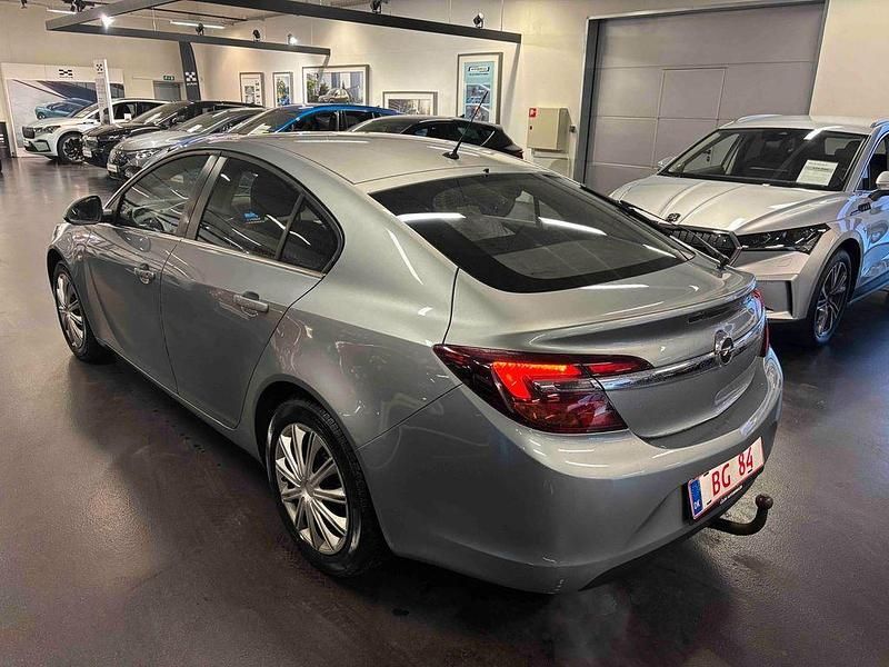 Gebraucht Opel Insignia Edition 140 PS (102 kW) 2014 Silber Limousine