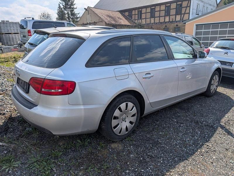 Second-hand Audi A4 Attraction 120 CP (88 kW) 2010 Gri Break