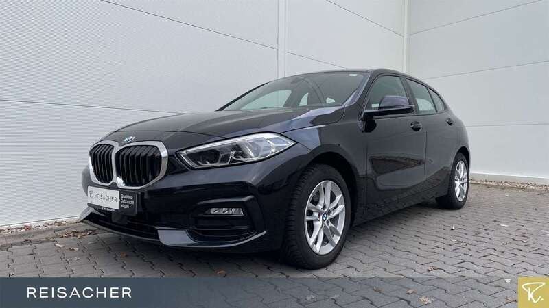 Saphirschwarz metallic Gebraucht 2023 BMW 118 Sport Line Kleinwagen | 23.649 € (Guter Preis) - Bild 1/4