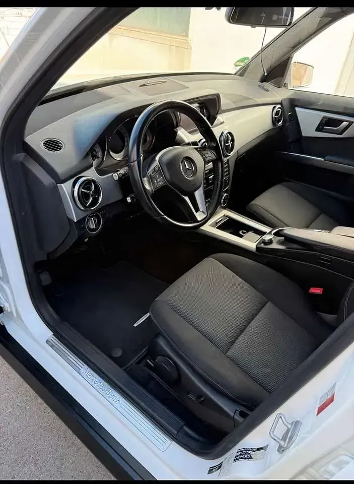 Gebraucht Mercedes GLK200 143 PS (105 kW) 2013 Weiß SUV