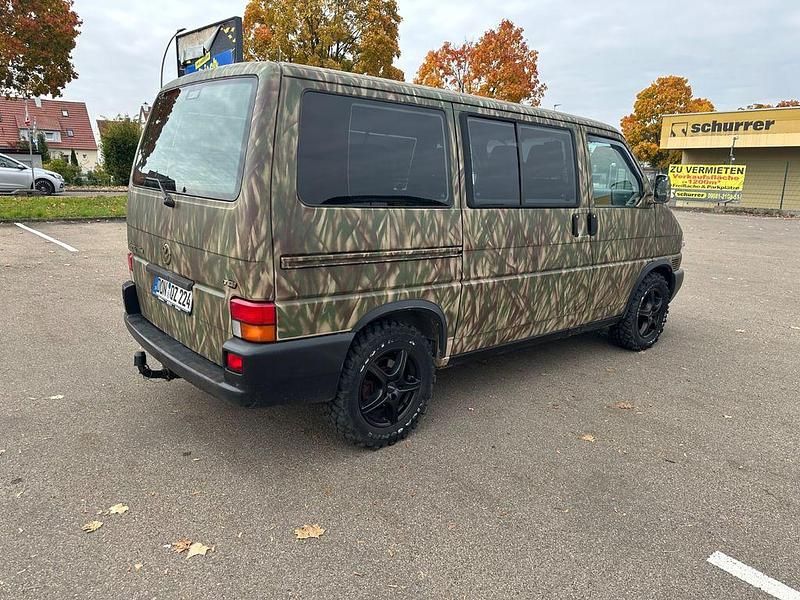 Gebraucht VW Caravelle 102 PS (75 kW) 2003 Grün Van / Kleinbus