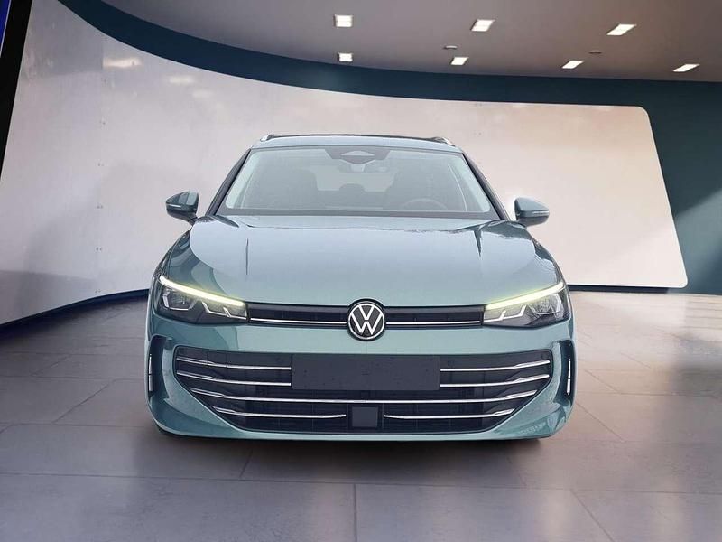 Gebraucht VW Passat Business 150 PS (110 kW) 2025 Maripositgrün metallic Kombi