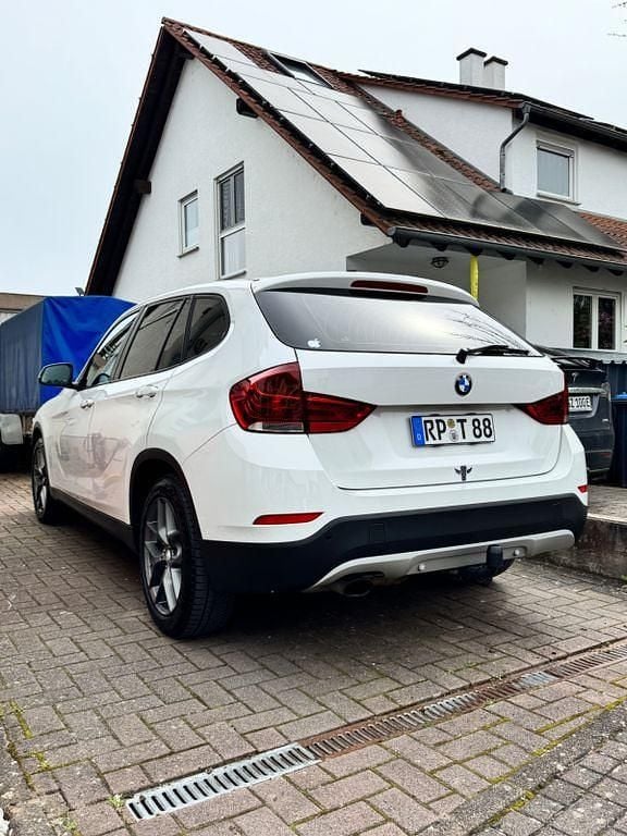 Gebraucht BMW X1 150 PS (110 kW) 2012 Weiß SUV