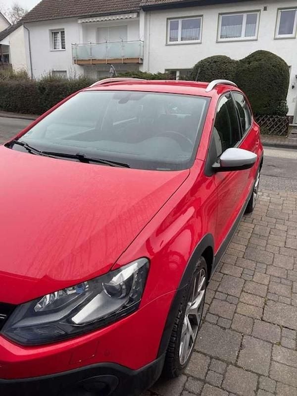 Gebraucht VW Polo 110 PS (80 kW) 2014 Rot Limousine