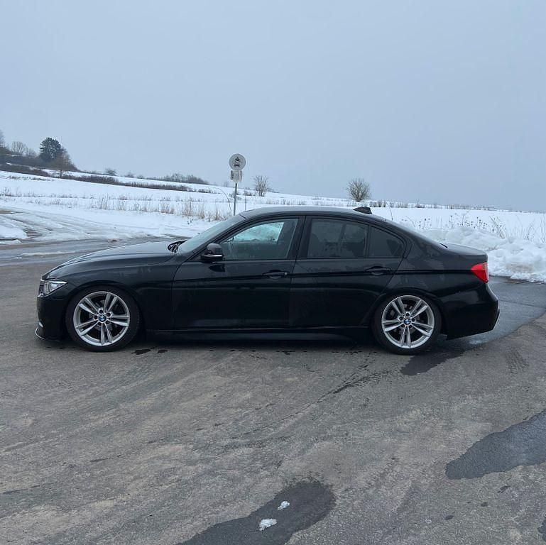 Gebraucht BMW 318 M Sport 143 PS (105 kW) 2014 Schwarz Limousine