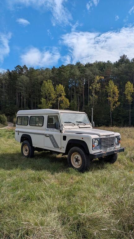 Weiß Gebraucht 1994 Land Rover Defender SUV | 9.250 € - Bild 1/4