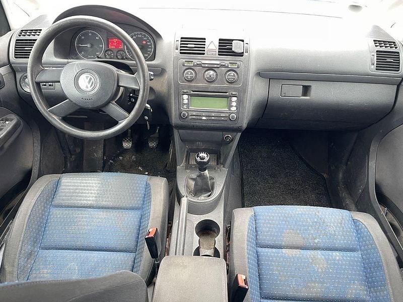Gebraucht VW Touran Basis 101 PS (74 kW) 2004 Blau Van / Kleinbus