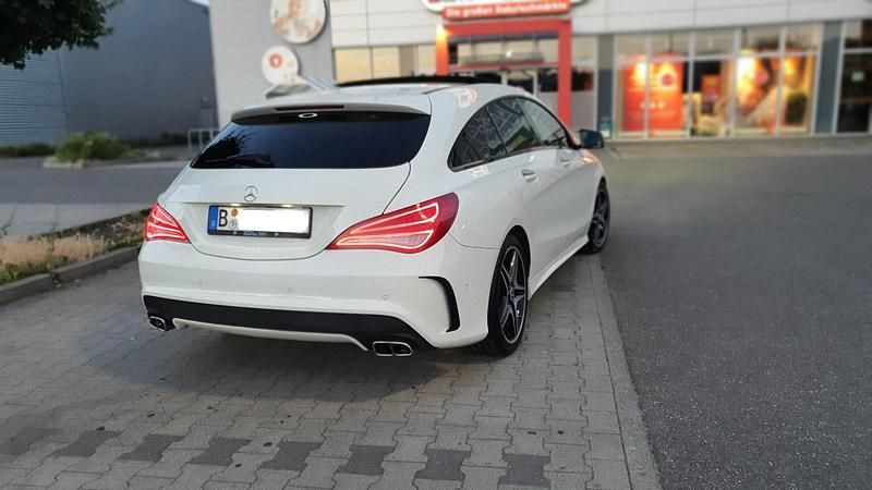 Gebraucht Mercedes CLA250 AMG line 211 PS (155 kW) 2015 Weiß Limousine