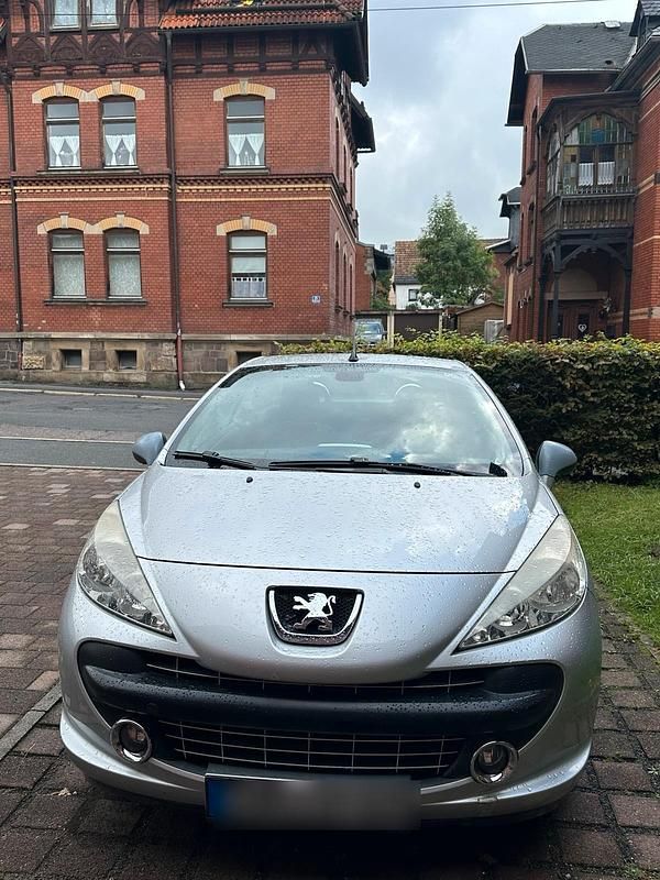 Grau Gebraucht 2007 Peugeot 207 CC Cabrio | 2.750 € (Superpreis) - Bild 1/4