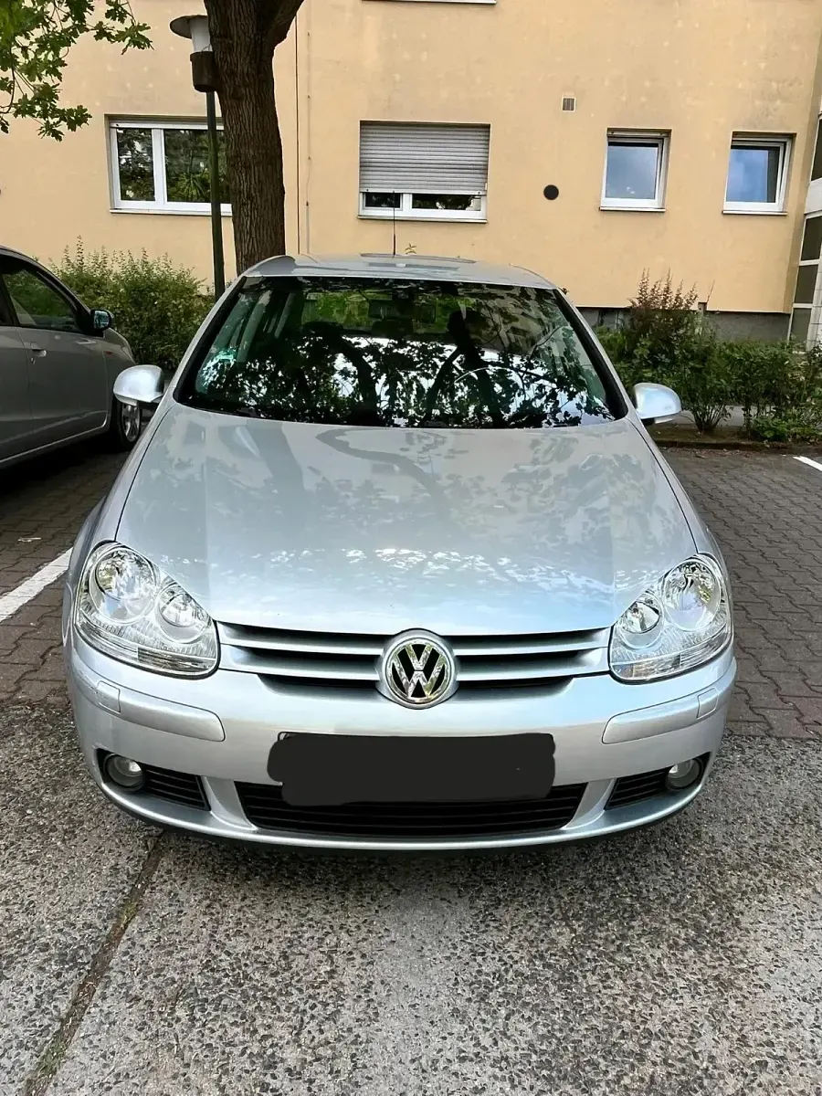 Gebraucht VW Golf V 140 PS (102 kW) 2007 Silber Limousine