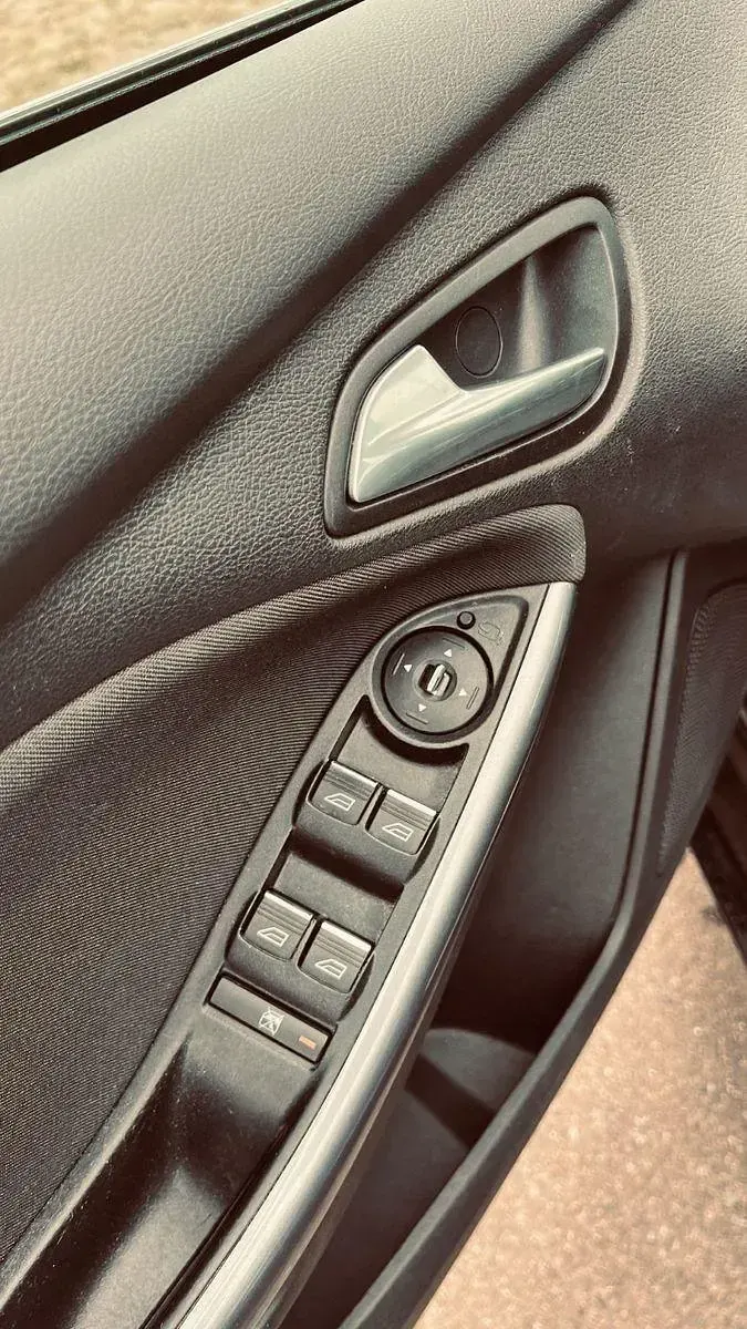 Używany Ford Focus Titanium 150 KM (110 kW) 2012 Szary Kombi