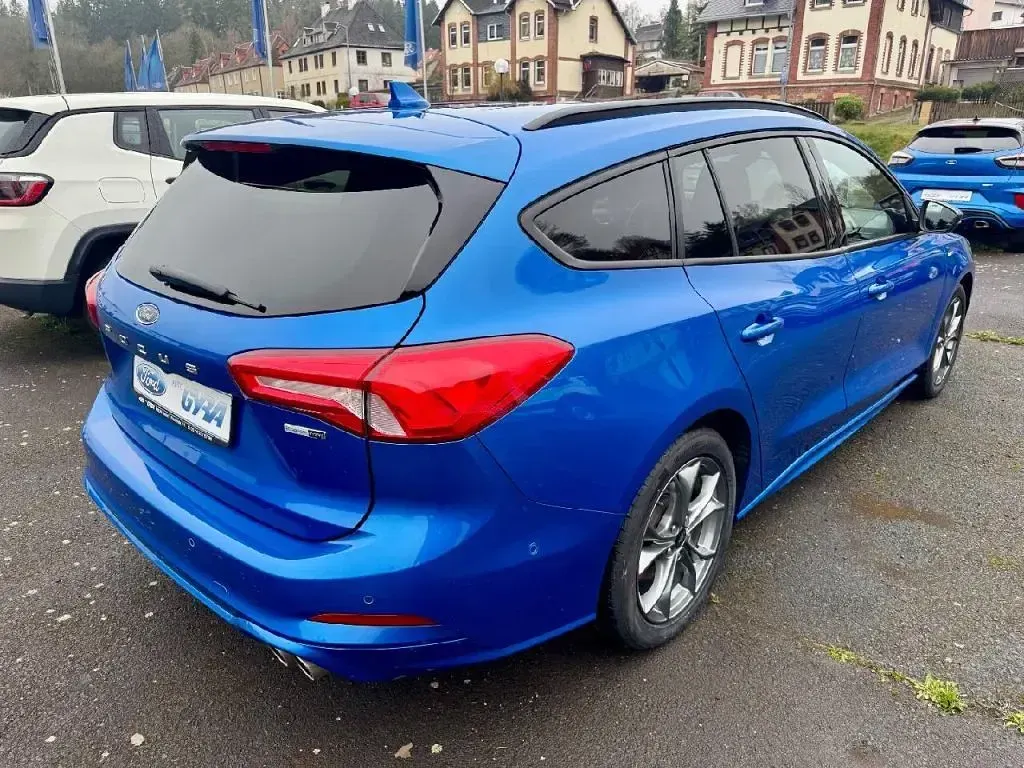 Usata Ford Focus 155 CV (114 kW) 2021 Blu Station wagon