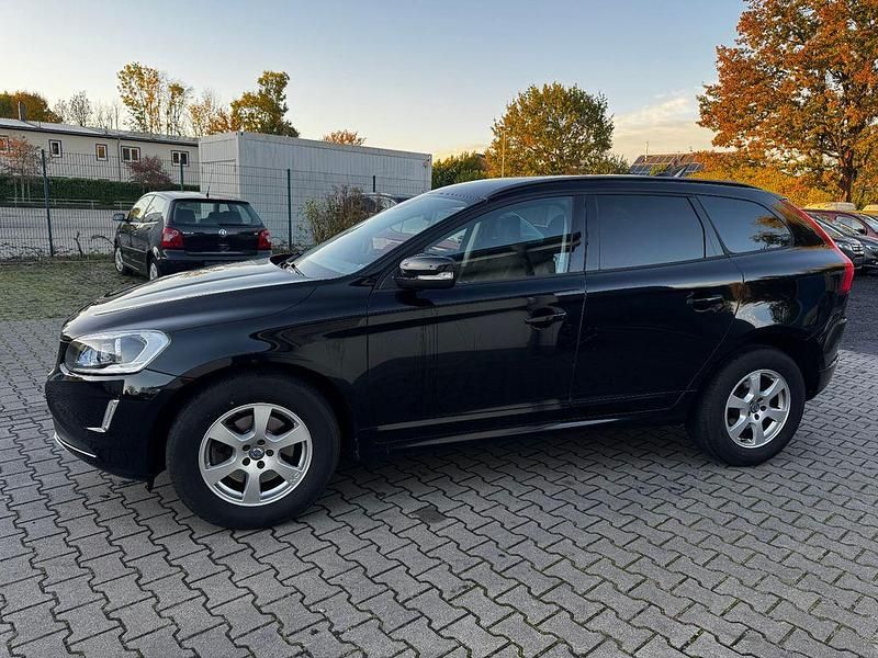 Gebraucht Volvo XC60 Kinetic 150 PS (110 kW) 2016 Schwarz SUV