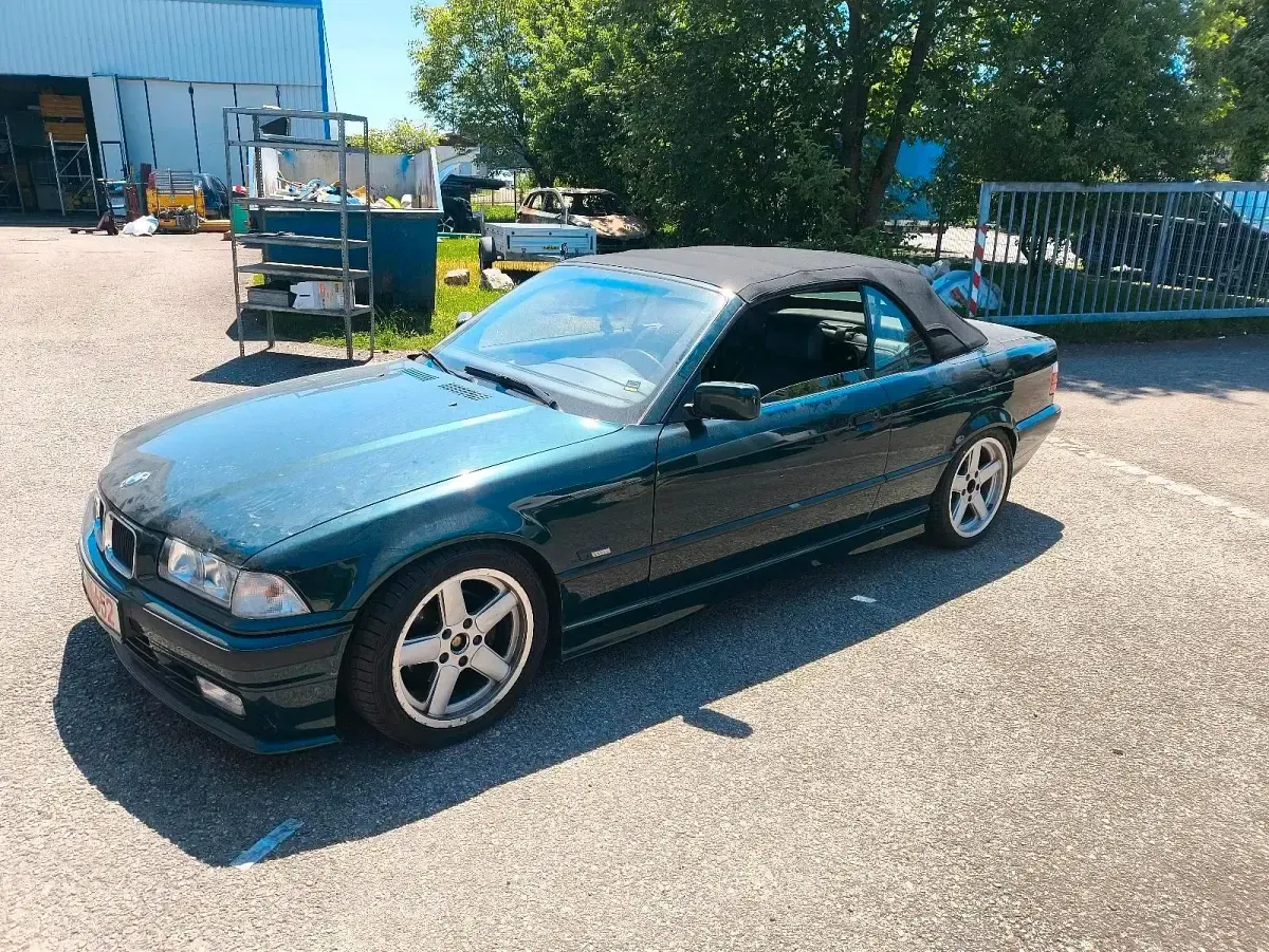 Gebraucht BMW 325 Cabriolet 192 PS (141 kW) 1994 Grün Cabrio