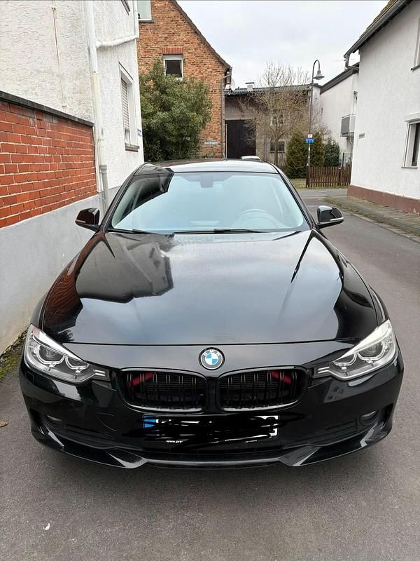 Schwarz Gebraucht 2012 BMW 318 Limousine | 7.100 € (Guter Preis) - Bild 1/4