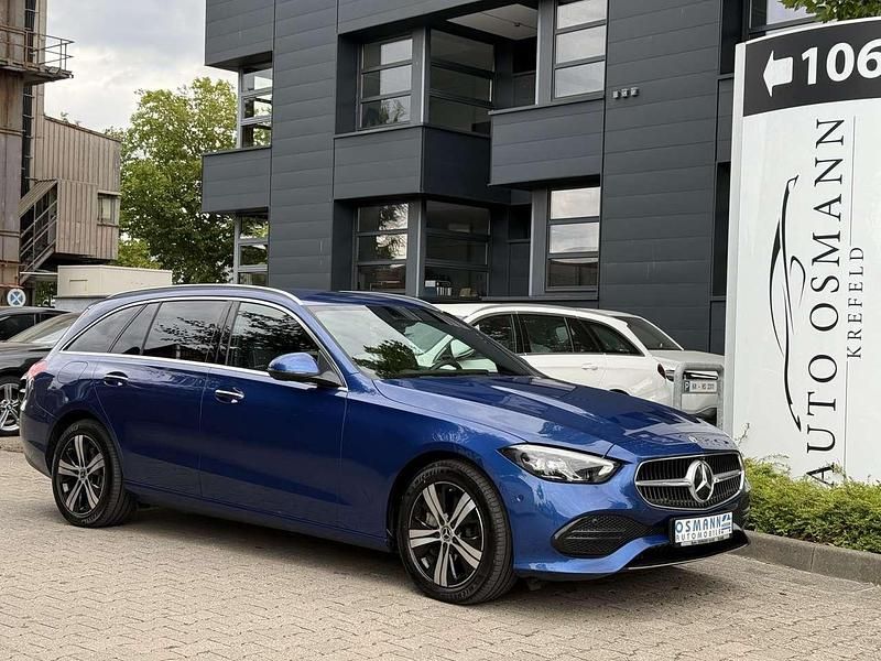 Gebraucht Mercedes C300e Advanced 197 PS (144 kW) 2023 Spektralblau  metalliclack Kombi