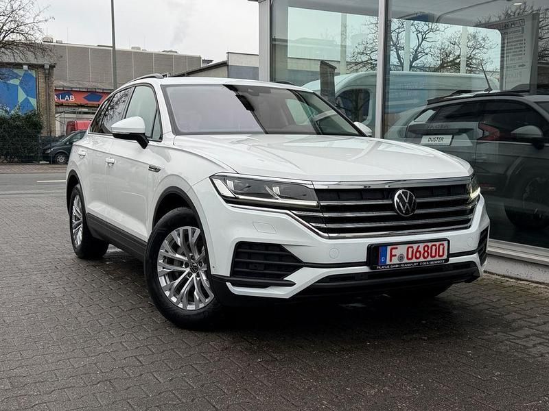 Gebraucht VW Touareg Basis 231 PS (169 kW) 2020 Weiß SUV
