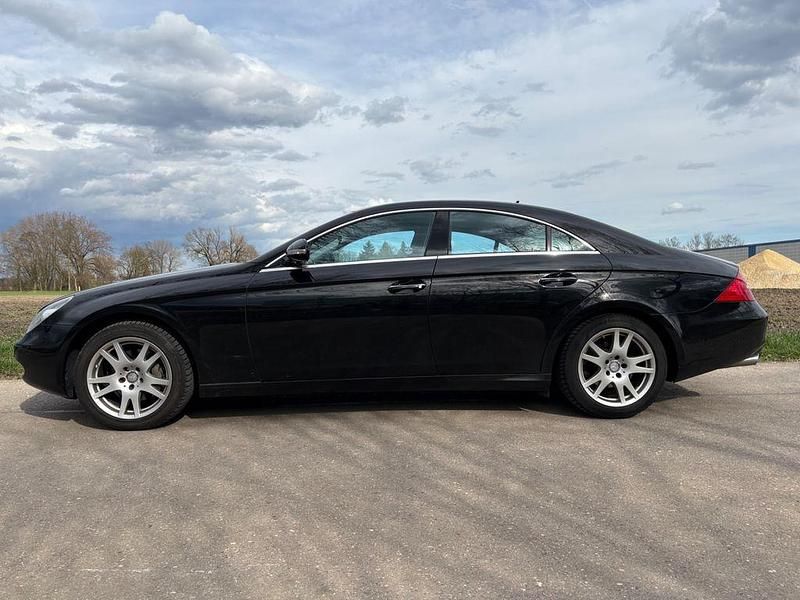 Gebraucht Mercedes CLS320 224 PS (164 kW) 2008 Schwarz Limousine