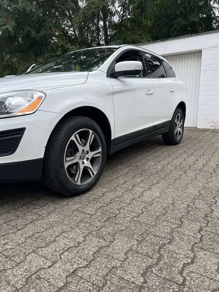 Gebraucht Volvo XC60 Pro 215 PS (158 kW) 2013 SUV