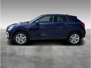 Neu Audi Q2 Advanced Plus 150 PS (110 kW) 2026 Blau (navarrablau metallic) SUV