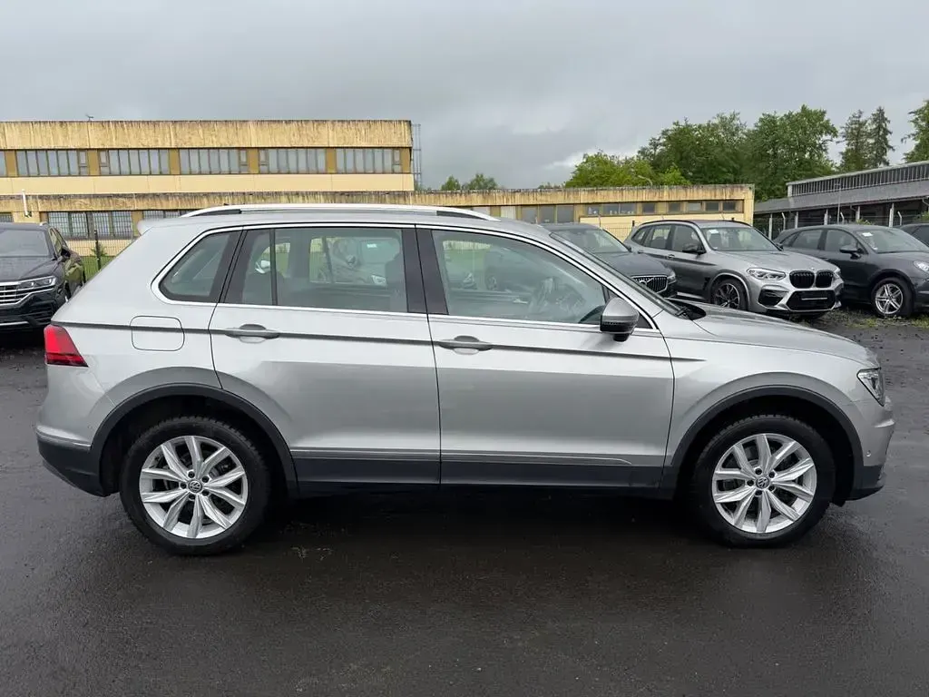 Gebraucht VW Tiguan Highline 190 PS (139 kW) 2019 Silber SUV