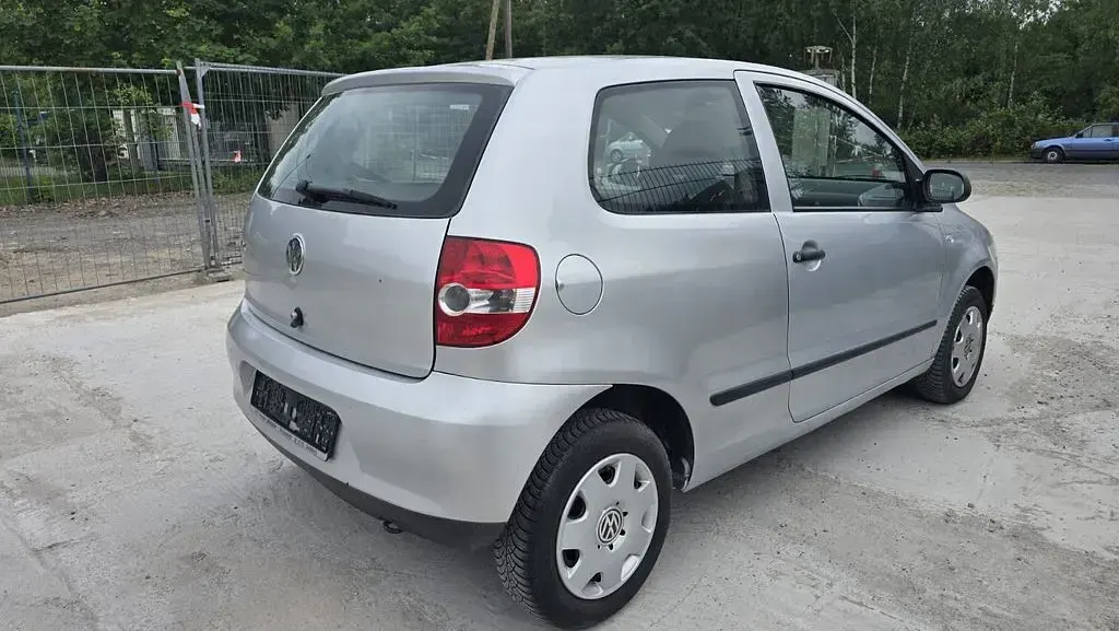Gebraucht VW Fox Basis 54 PS (39 kW) 2006 Silber Kleinwagen