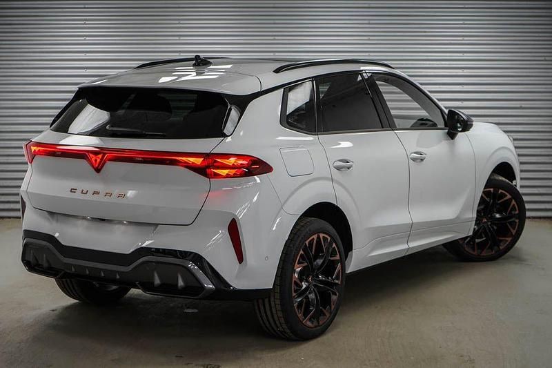 Neu Cupra Terramar VZ 265 PS (194 kW) 2025 Nevadaweiss SUV