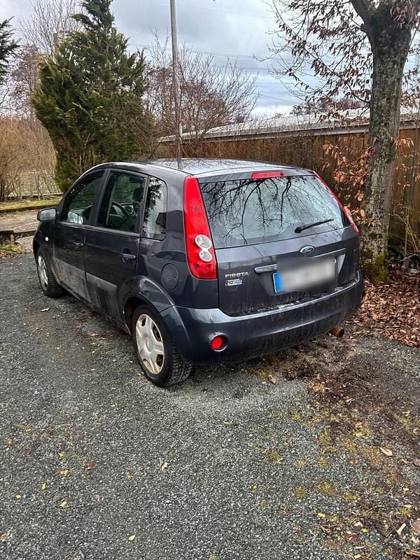 Gebraucht Ford Fiesta 80 PS (58 kW) 2008 Grau Kleinwagen