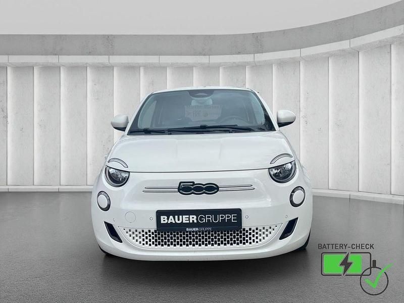 Gebraucht Fiat 500e Basis 86 kW (118 PS) 2023 Weiß Kleinwagen