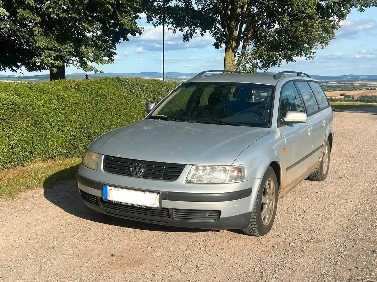Gebraucht VW Passat 131 PS (96 kW) 1997 Silber Kombi
