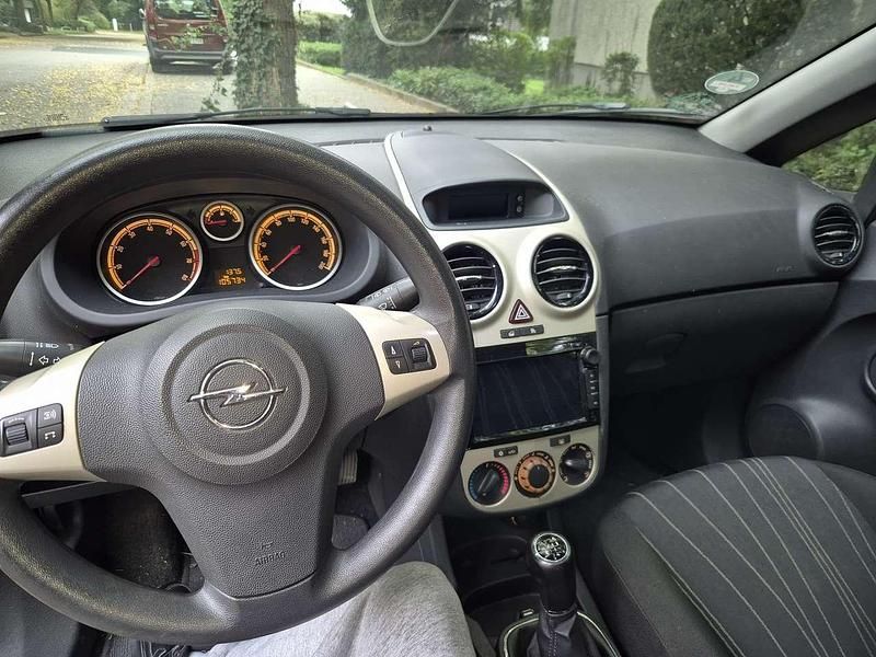 Gebraucht Opel Corsa Innovation 60 PS (44 kW) 2008 Limousine