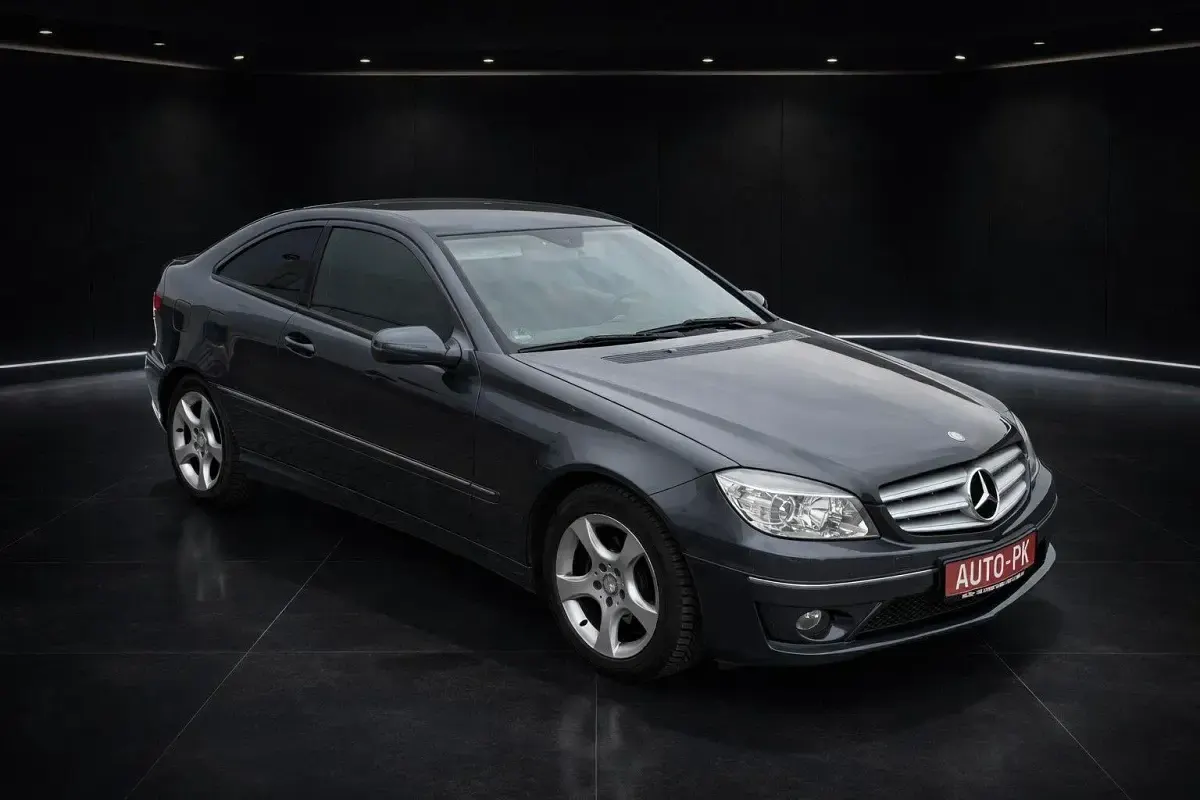 Gebraucht Mercedes CLC180 143 PS (105 kW) 2010 Grau Coupé