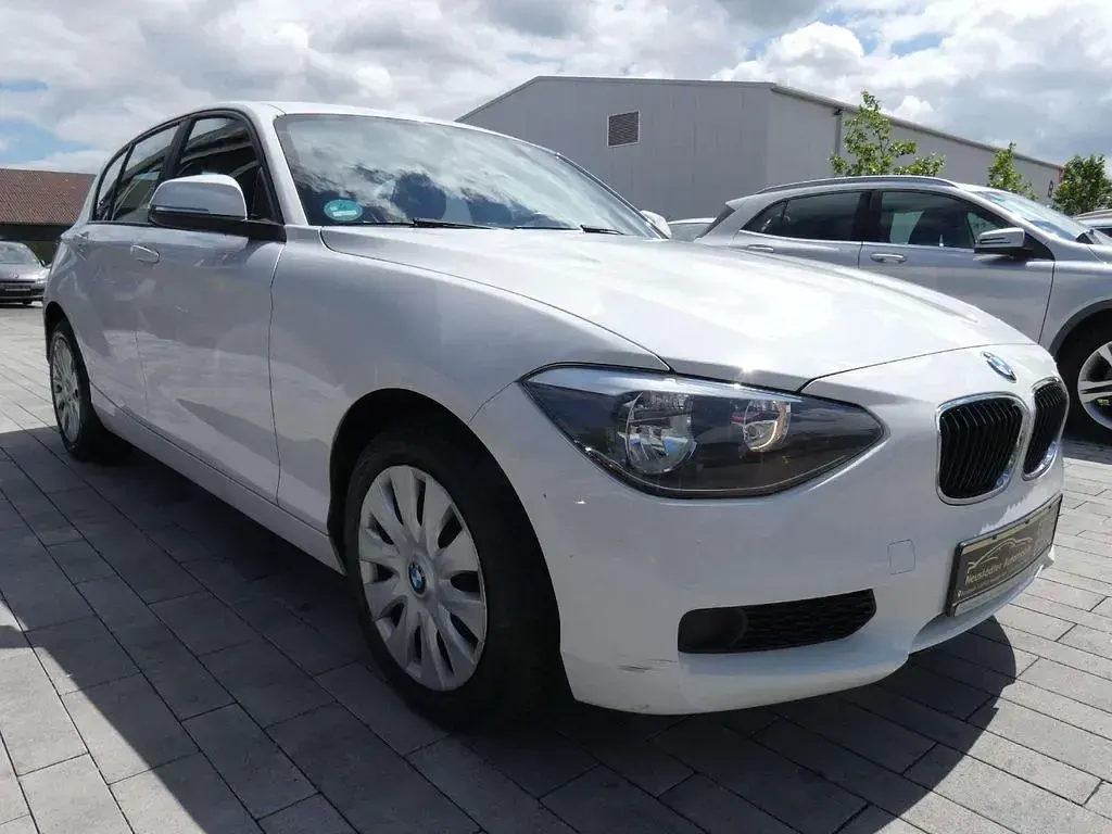 Gebraucht BMW 114 95 PS (69 kW) 2015 Weiß Kleinwagen