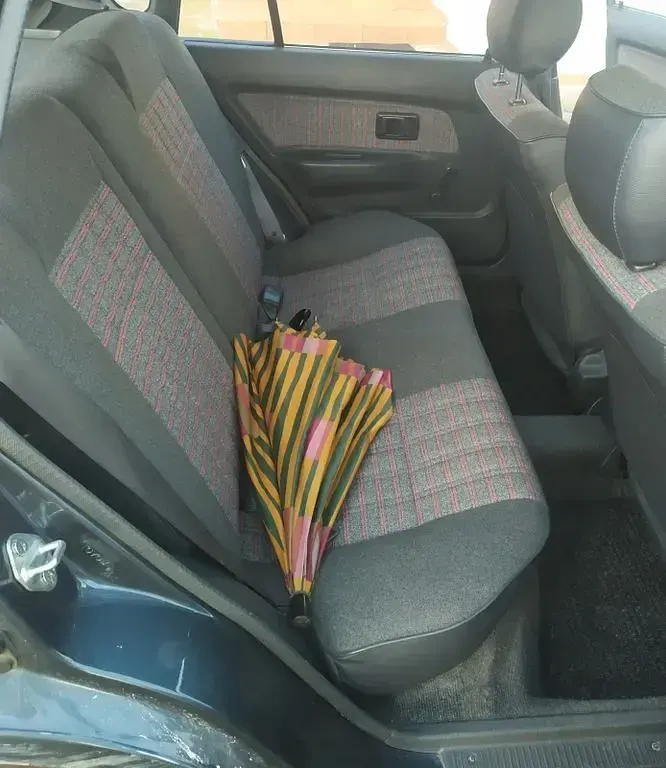 Gebraucht Toyota Corolla XLi 75 PS (55 kW) 1992 Grau Limousine
